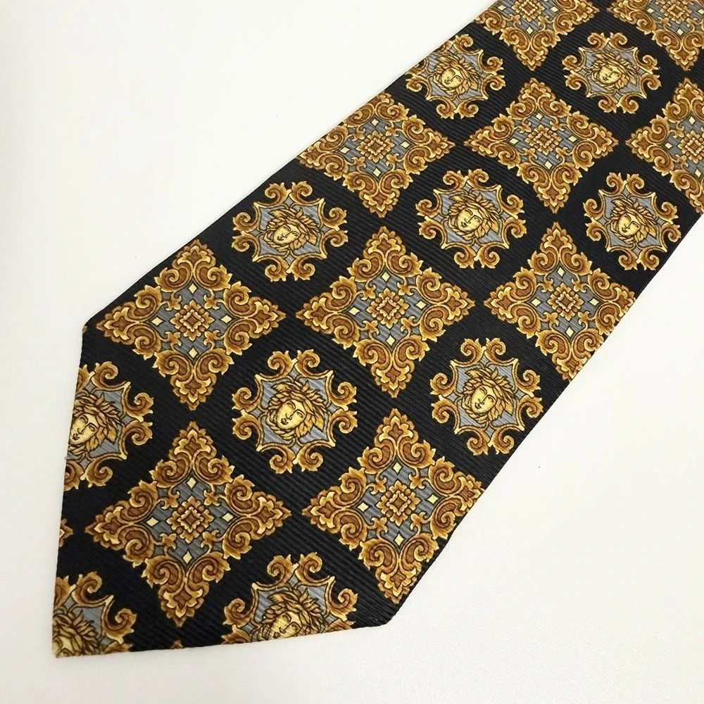 Gianni Versace Mens Tie Baroque Medusas Gold/Navy Silk Japan 3.75